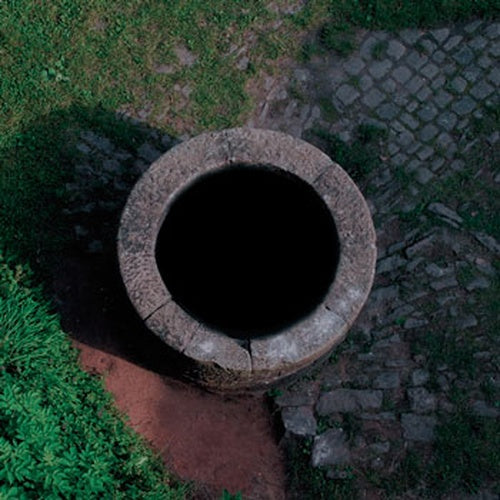 Lebanon Hanover - Besides The Abyss / Reprint